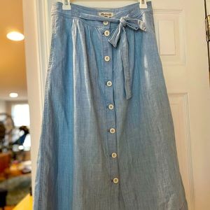 Madewell Button Up Denim Skirt Like New Size 4